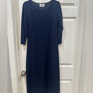 Dainty Jewell’s solid layering dress in navy blue-size XS
